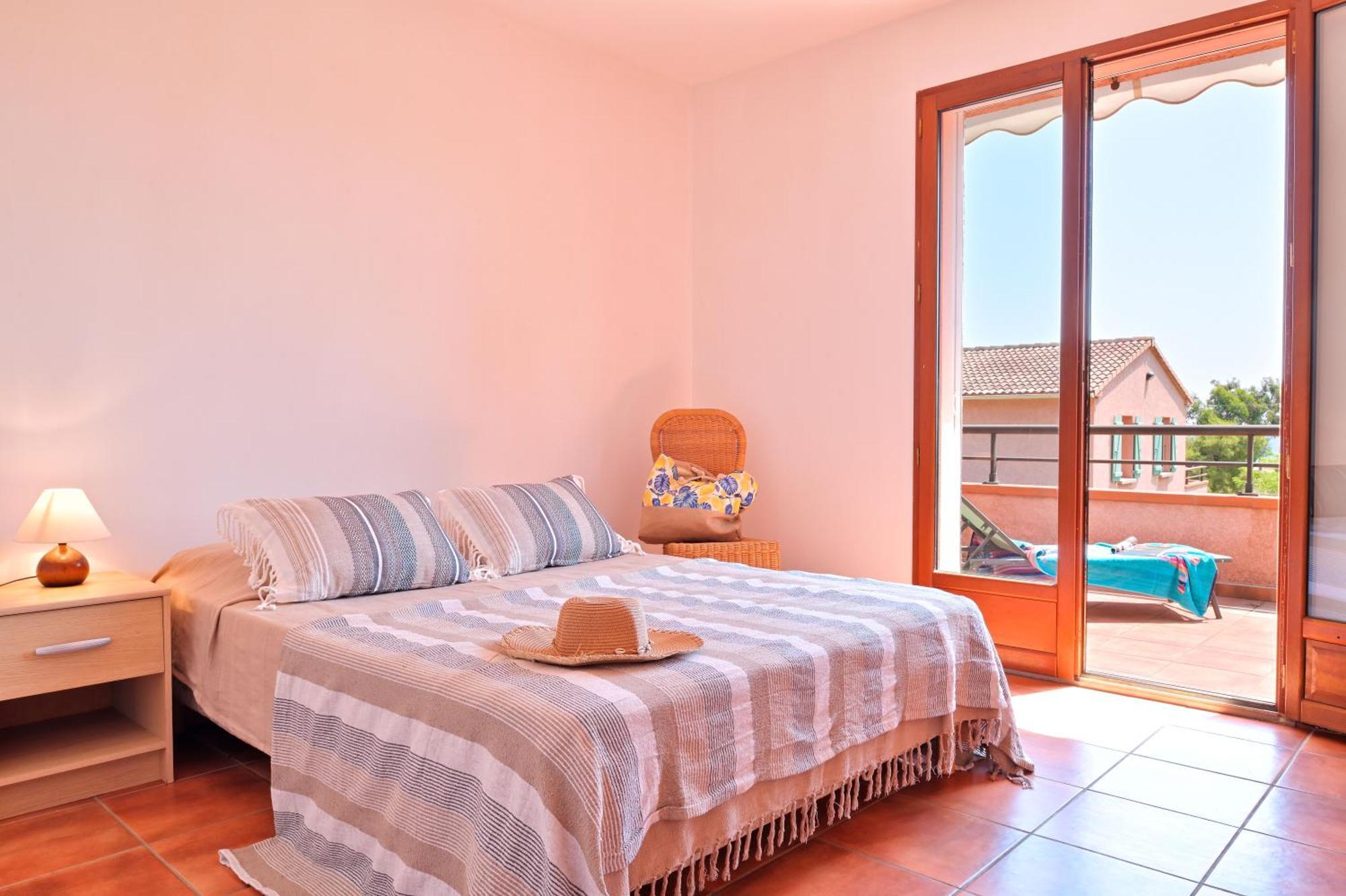 Pinea Mare Hotel Poggio Mezzana Luaran gambar